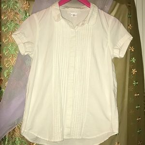 Peter Pan collar button down.